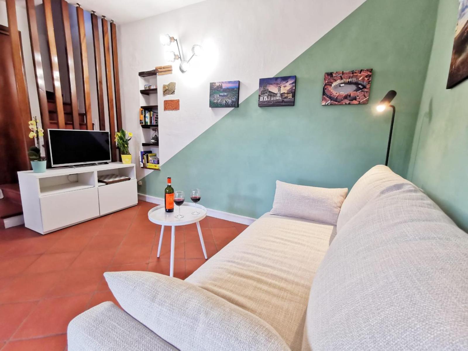 Casa Arya - Independent House - Near The Walls Lucca Bagian luar foto